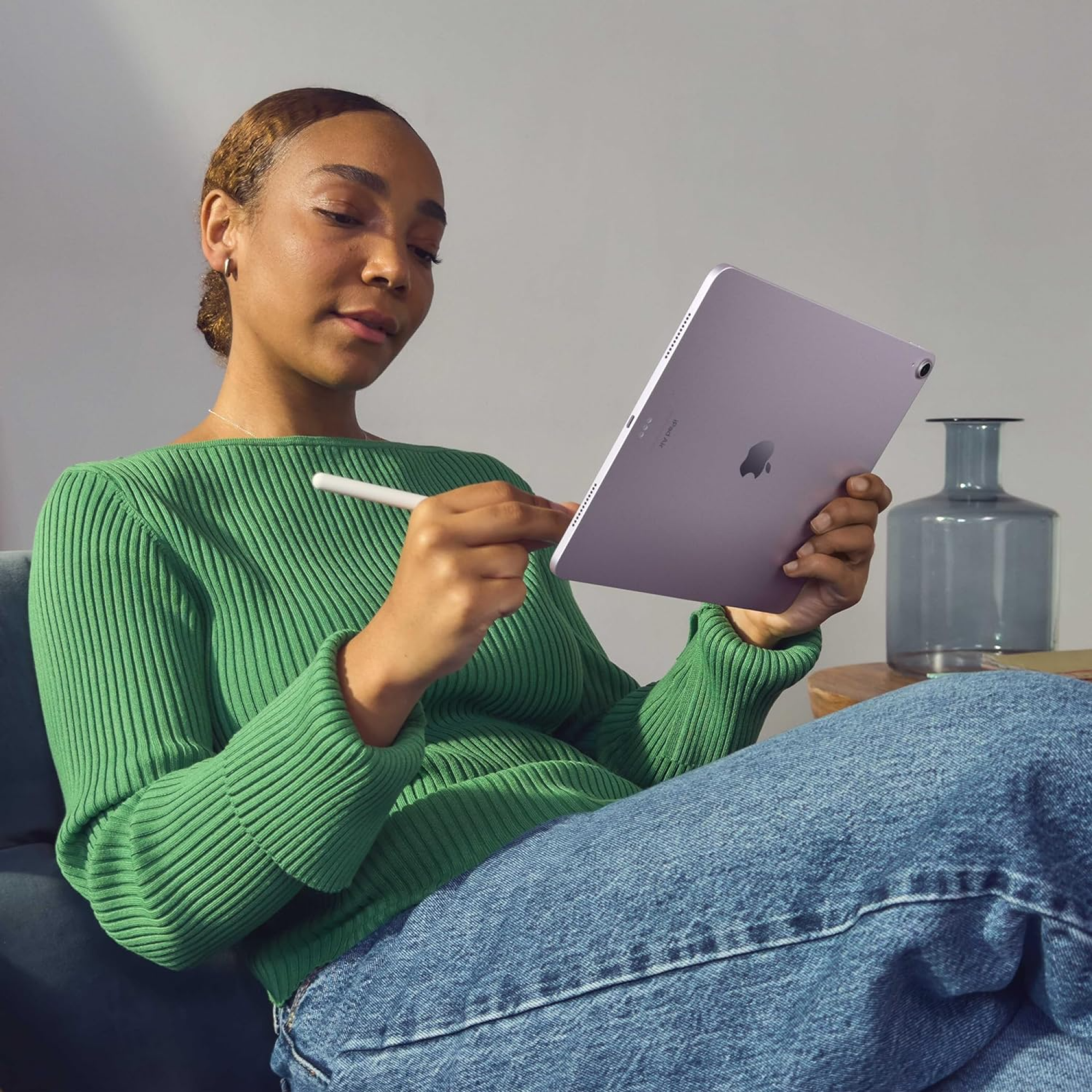 Apple iPad Air 2024 (WiFi, M2-chip, 11 inch, 1TB) - Paars Apple iPad Air 2024 (WiFi, M2-chip, 11 inch, 1TB) - Paars